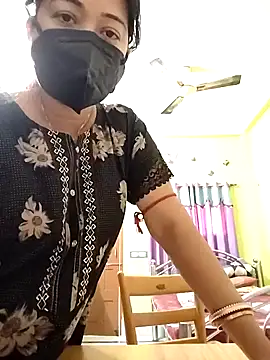 Royalgirl667 online show from December 5, 5:48 am