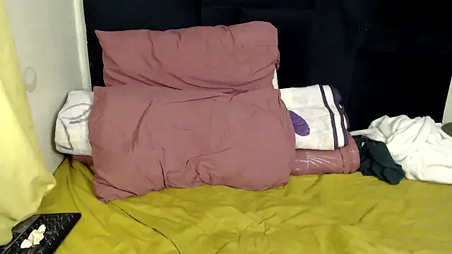 Busty-Londie online show from October 27, 12:04 am