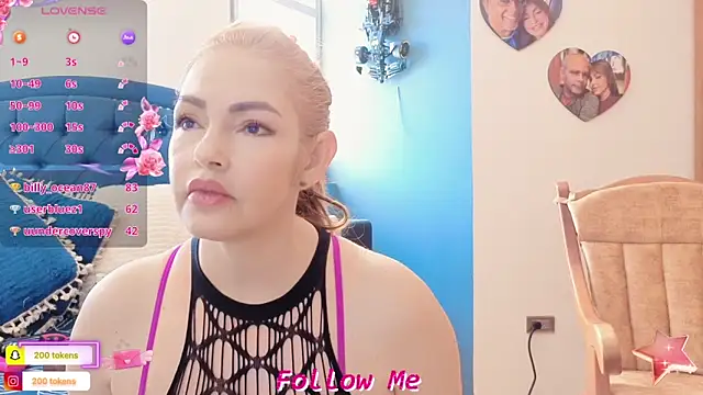 Snapshot of QueenYsuRey chatting on January 15, 1:41 pm QueenYsuRey online show from January 15, 1:41 pm