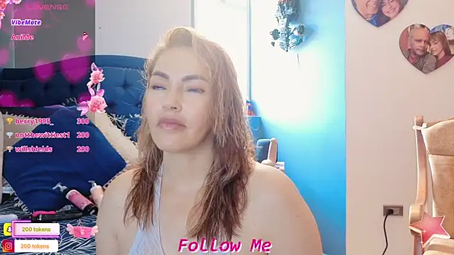 Snapshot of QueenYsuRey chatting on January 23, 3:32 pm QueenYsuRey online show from January 23, 3:32 pm