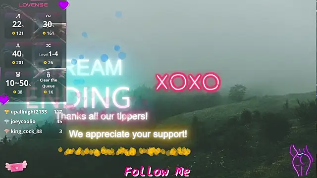 Snapshot of QueenYsuRey chatting on October 23, 4:56 am QueenYsuRey online show from October 23, 4:56 am