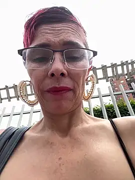 MireyaTorresGu online show from February 6, 6:24 pm