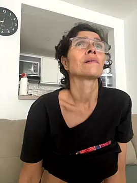 MireyaTorresGu online show from September 30, 1:38 pm