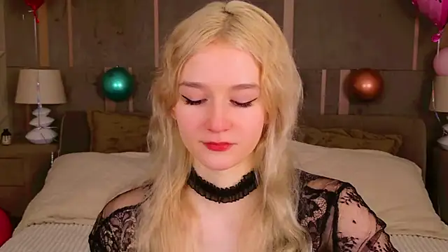 NaomiLoys online show from February 14, 8:26 pm