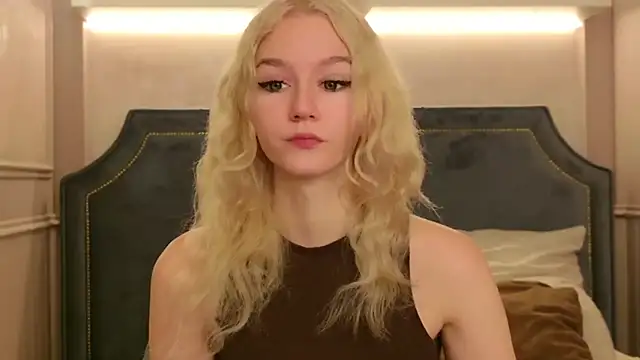 NaomiLoys online show from September 19, 10:49 am