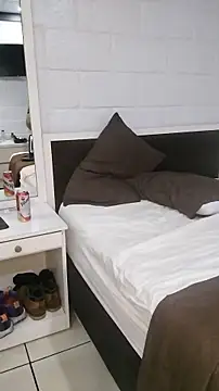 miketripi420 online show from November 28, 3:20 am