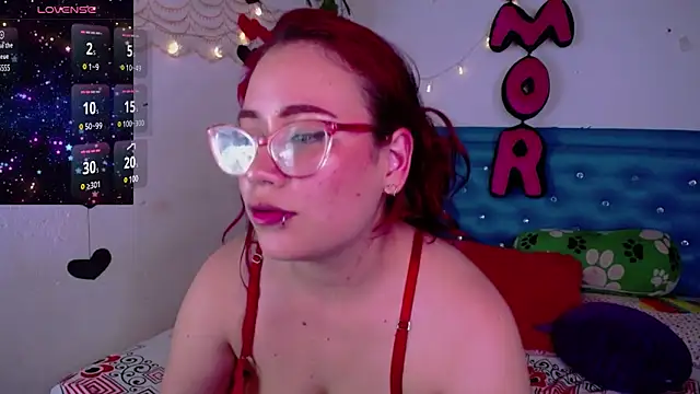 Snapshot of zarquita99 chatting on March 1, 9:51 am zarquita99 online show from March 1, 9:51 am