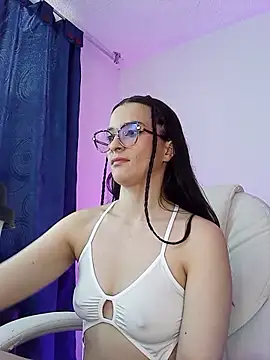 Snapshot of mariaan_m_ chatting on November 8, 9:13 pm mariaan m online show from November 8, 9:13 pm