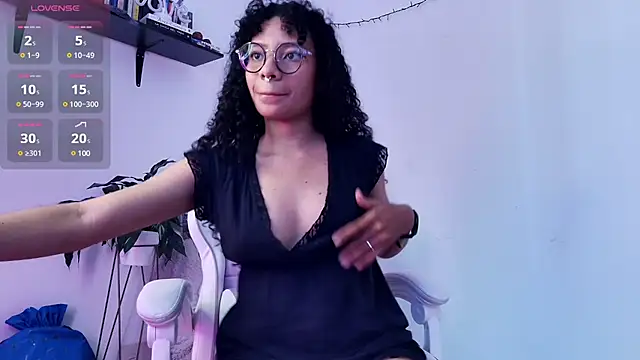 Snapshot of Elektra_williams chatting on February 5, 9:50 pm Elektra williams online show from February 5, 9:50 pm