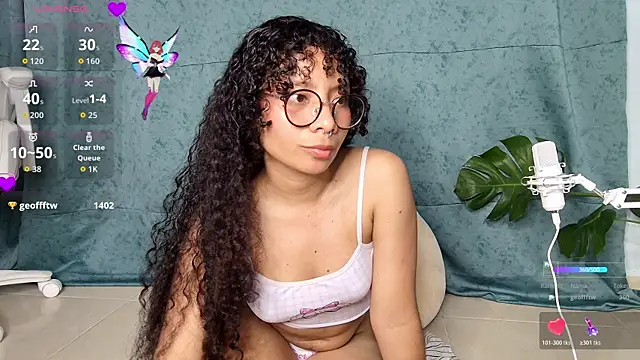 Snapshot of Elektra_williams chatting on October 21, 10:43 pm Elektra williams online show from October 21, 10:43 pm