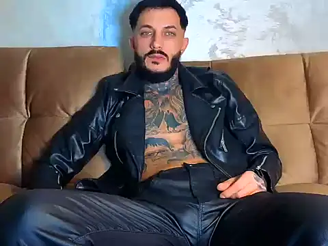 Snapshot of MentoXXL chatting on October 11, 5:22 pm MentoXXL online show from October 11, 5:22 pm