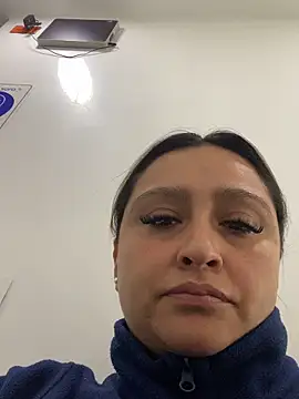 Keittly  online show from November 17, 8:36 pm