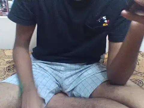 Snapshot of Suriyaa chatting on December 18, 7:41 pm Suriyaa online show from December 18, 7:41 pm