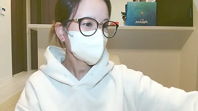 Snapshot of _hina_chan_ chatting on October 22, 1:44 pm hina chan online show from October 22, 1:44 pm