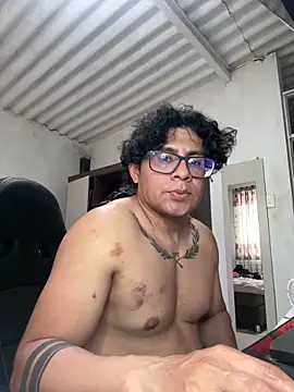 Snapshot of ikkipro chatting on February 2, 11:03 pm ikkipro online show from February 2, 11:03 pm