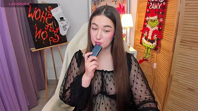 Snapshot of Aria_Blisss chatting on December 21, 8:39 am Aria Blisss online show from December 21, 8:39 am