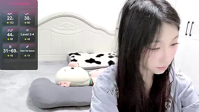 Snapshot of MMiao-66u chatting on December 24, 8:22 am MMiao-66u online show from December 24, 8:22 am