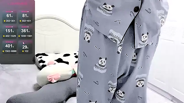 Snapshot of MMiao-66u chatting on December 26, 7:56 am MMiao-66u online show from December 26, 7:56 am