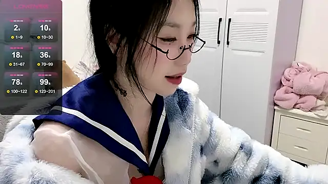 Snapshot of MMiao-66u chatting on February 7, 3:52 pm MMiao-66u online show from February 7, 3:52 pm