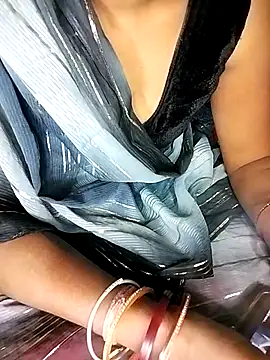 Snapshot of kumarigirl chatting on November 9, 7:06 am kumarigirl online show from November 9, 7:06 am