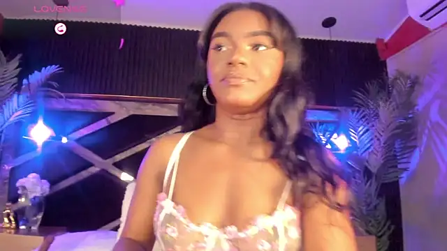 Snapshot of SophiaSmiiths_ chatting on February 28, 2:09 am SophiaSmiiths online show from February 28, 2:09 am