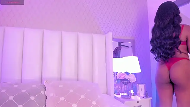 Snapshot of SophiaSmiiths_ chatting on October 24, 7:21 pm SophiaSmiiths online show from October 24, 7:21 pm