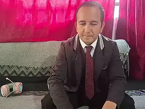 yazforeSolo online show from September 29, 1:49 pm