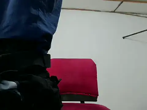 Snapshot of fernandez_latinblackk chatting on January 14, 5:08 am fernandez latinblackk online show from January 14, 5:08 am