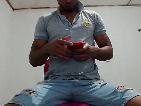 Snapshot of fernandez_latinblackk chatting on January 26, 3:48 am fernandez latinblackk online show from January 26, 3:48 am