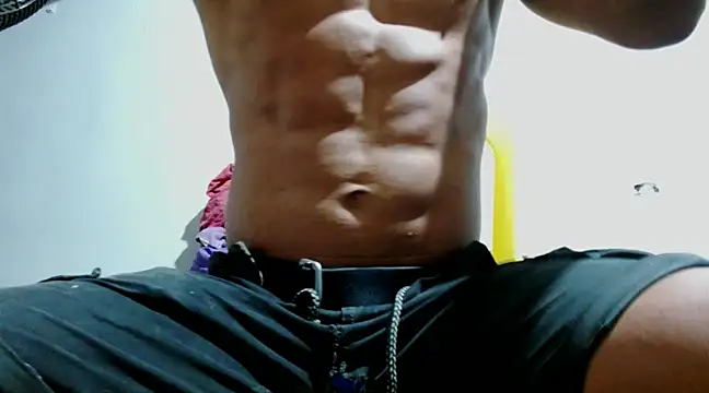 Snapshot of fernandez_latinblackk chatting on February 28, 12:10 am fernandez latinblackk online show from February 28, 12:10 am