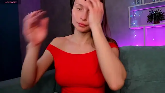 Beatrice Brice online show from March 8, 1:06 am