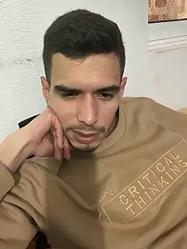 Snapshot of RicarBer chatting on February 12, 9:32 pm RicarBer online show from February 12, 9:32 pm