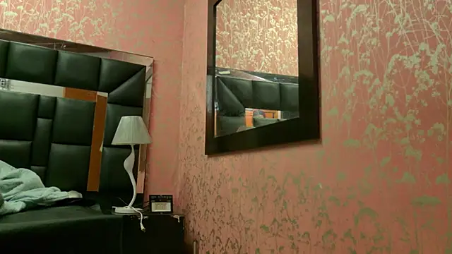 Snapshot of Sofia_martiin chatting on November 15, 3:04 am Sofia martiin online show from November 15, 3:04 am