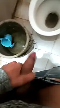 Snapshot of BrownPrez chatting on December 24, 5:27 am BrownPrez online show from December 24, 5:27 am