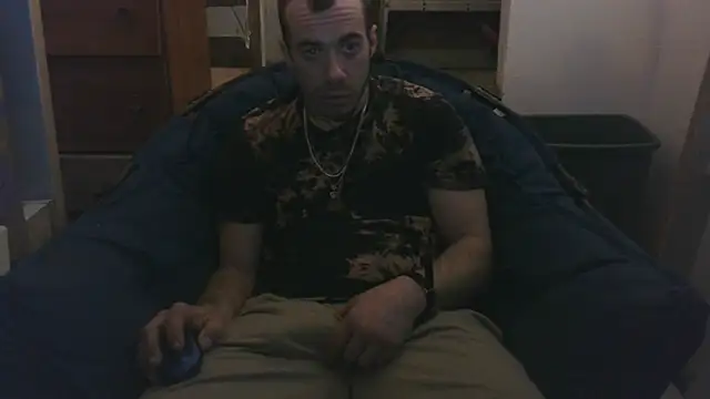 Snapshot of ScubaStevex chatting on February 6, 6:51 am ScubaStevex online show from February 6, 6:51 am