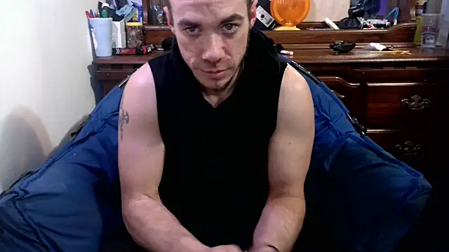 Snapshot of ScubaStevex chatting on February 10, 8:53 am ScubaStevex online show from February 10, 8:53 am