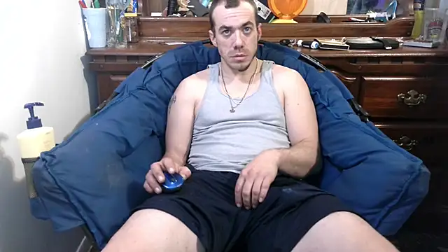 Snapshot of ScubaStevex chatting on February 11, 2:02 pm ScubaStevex online show from February 11, 2:02 pm