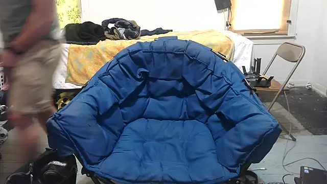 Snapshot of ScubaStevex chatting on February 18, 7:52 pm ScubaStevex online show from February 18, 7:52 pm