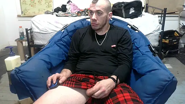 Snapshot of ScubaStevex chatting on February 25, 6:25 am ScubaStevex online show from February 25, 6:25 am