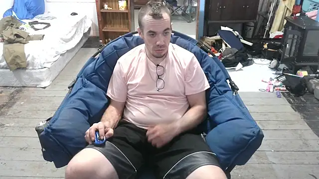 Snapshot of ScubaStevex chatting on March 20, 6:08 am ScubaStevex online show from March 20, 6:08 am