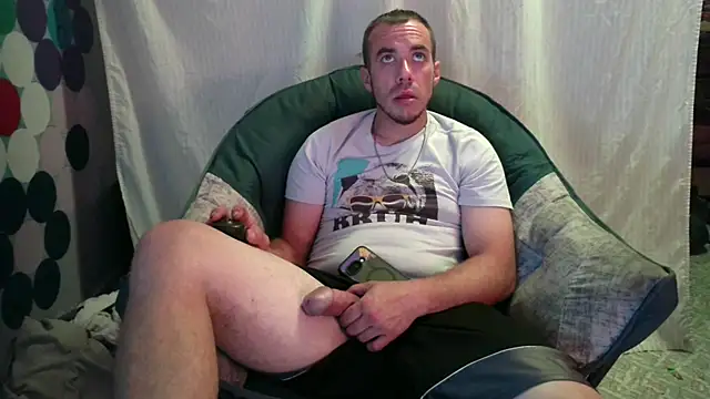 Snapshot of ScubaStevex chatting on September 13, 1:44 pm ScubaStevex online show from September 13, 1:44 pm