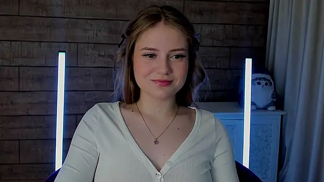 SelinSwarovski online show from March 20, 4:20 pm