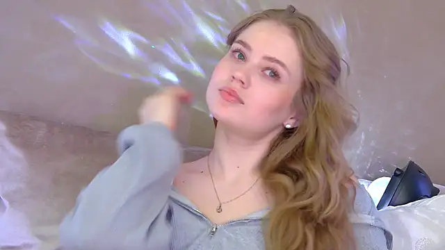 SelinSwarovski online show from October 22, 5:13 pm