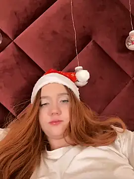 Snapshot of BritneyBurns chatting on December 8, 6:50 pm BritneyBurns online show from December 8, 6:50 pm