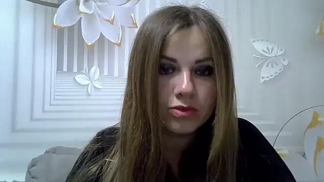 Snapshot of TinaFun4u chatting on May 3, 8:04 pm TinaFun4u online show from May 3, 8:04 pm
