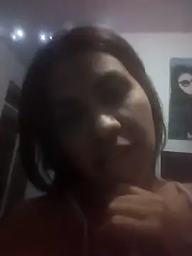 Snapshot of 02julieta chatting on December 20, 4:53 am 02julieta online show from December 20, 4:53 am