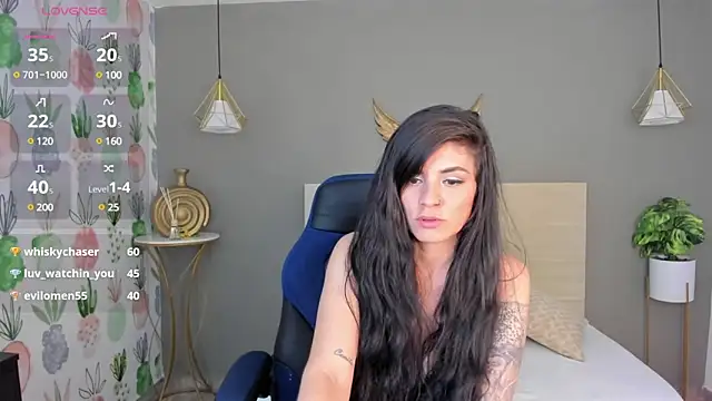 elissa iris online show from December 22, 10:15 pm