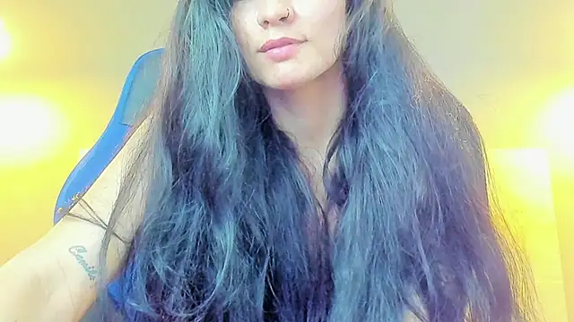 elissa iris online show from January 2, 11:38 pm