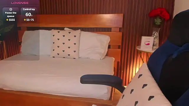 elissa iris online show from January 18, 10:17 pm