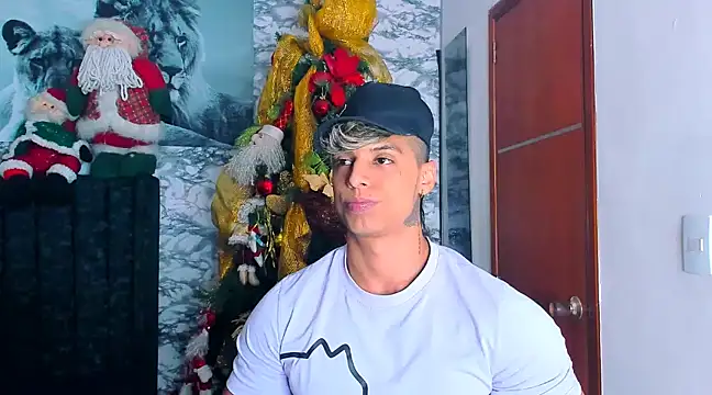 Owen Muzcle online show from December 31, 12:57 pm